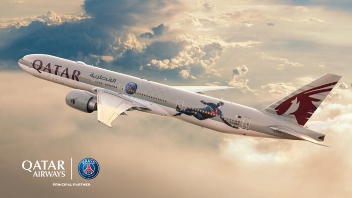 Qatar Airways revela nova pintura do Paris Saint-Germain em aeronaves Boeing 777