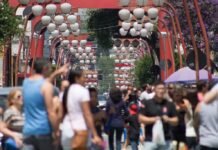 Liberdade oferece feiras, templos e museus sobre a cultura japonesa em São Paulo (Foto: Rogério Cassimiro/Mtur)