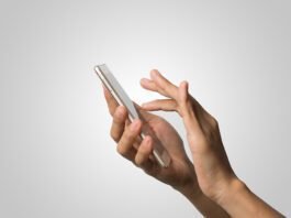Decolar conecta seu sistema ao Itaú para facilitar viagens (Foto: jcop/Freepik)