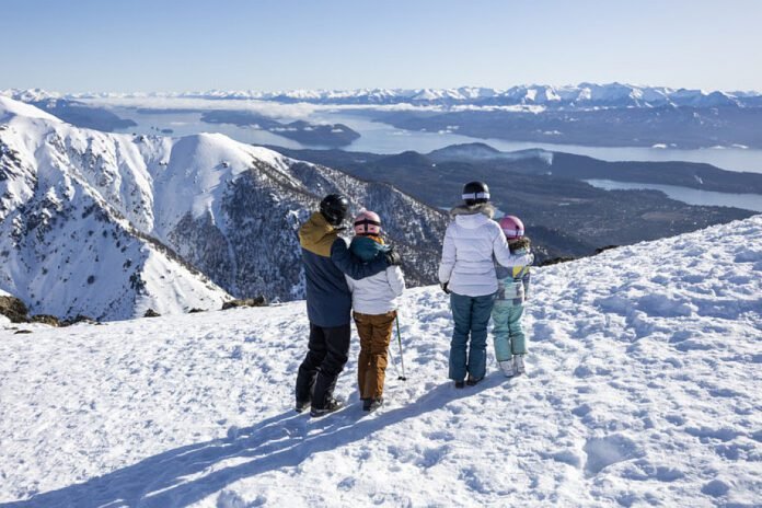 Brasileiros escolhem Bariloche como destino para o frio (Foto: Divulgação)