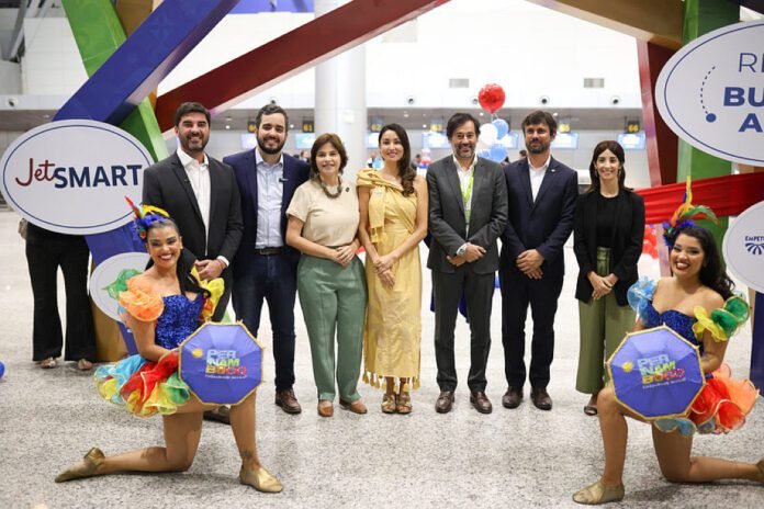 JetSMART reforça sua presença no Brasil com a inauguração do voo direto entre Recife e Buenos Aires (Foto: Divulgação) JetSMART reforça sua presença no Brasil com a inauguração do voo direto entre Recife e Buenos Aires (Foto: Divulgação)