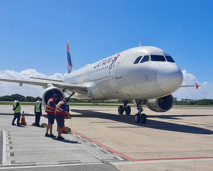 LATAM inaugura voo direto sazonal de SP para Aracaju até 10 de agosto (Foto: Divulgação/LATAM)
