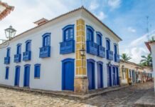 Onde comer durante a FLIP 2025: cinco dicas no centro de Paraty Paraty une literatura e gastronomia durante a programação da FLIP 2025 (Foto: Gabriel Toledo)