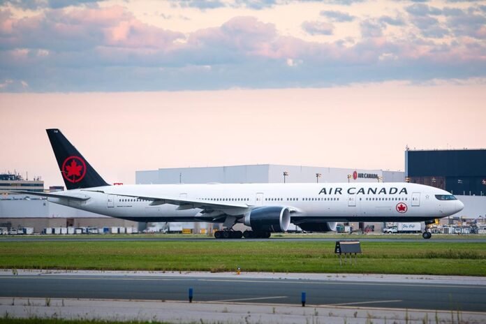 Air Canada vai cancelar 500 voos antes de greve de comissários (Foto: Divulgação/Air Canada)
