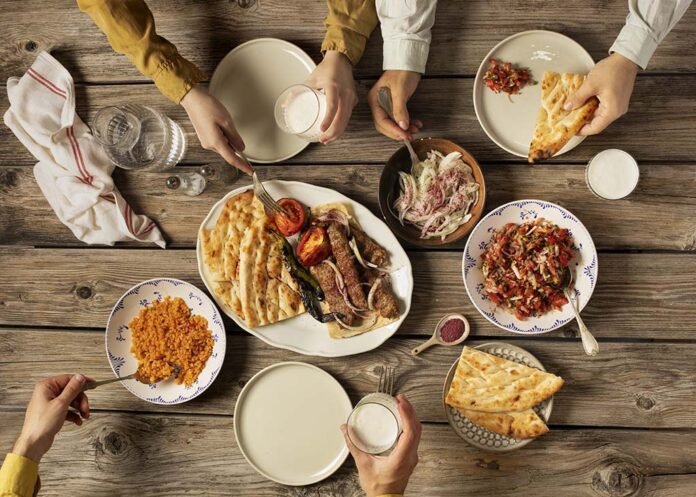 Comemoração do Dia dos Pais ganha sugestões do café da manhã ao jantar no Rio (Foto: Freepik)