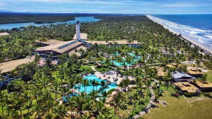 Vista aérea do Transamerica Comandatuba, localizado na Ilha de Comandatuba, na Bahia (Foto: Divulgação)