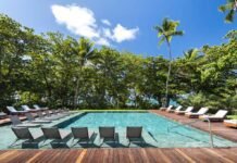 Tivoli lança Cyber Sale 2025 e destaca rotas de turismo no país Piscina do Anantara Spa no Tivoli Ecoresort Praia do Forte (Foto: Eduardo Moody)