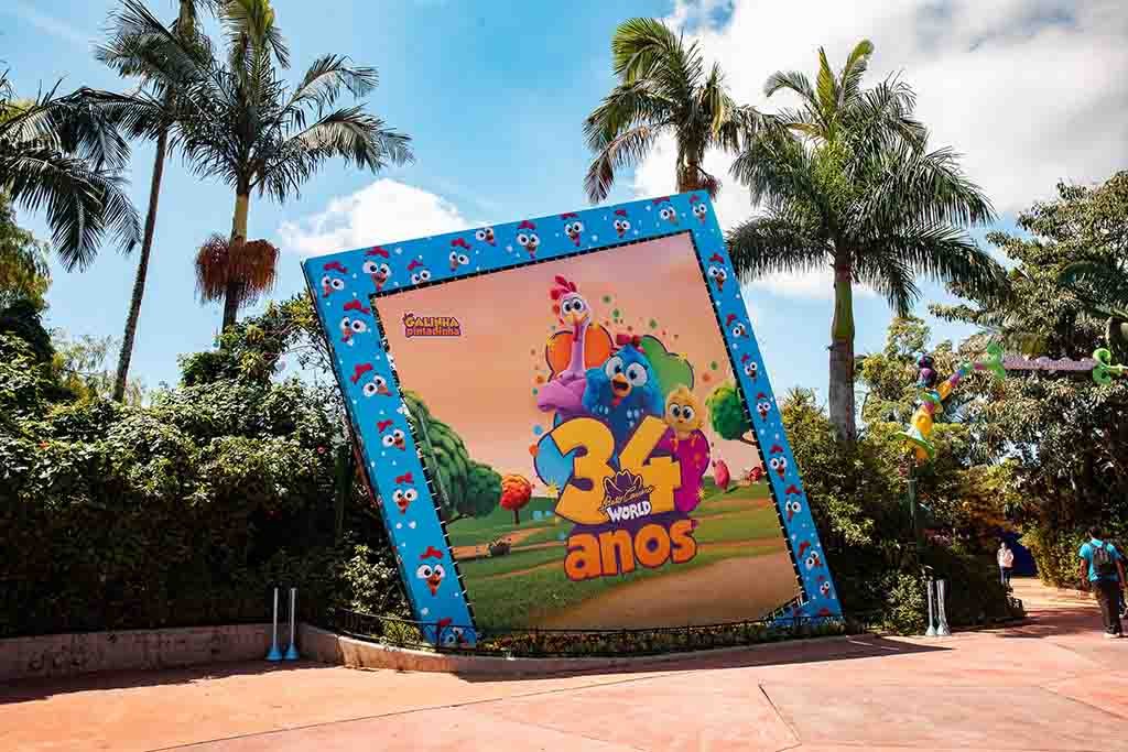 Beto Carrero anuncia parceria com Galinha Pintadinha para nova área (Foto: Guma Miranda) Beto Carrero anuncia parceria com Galinha Pintadinha para nova área (Foto: Guma Miranda)