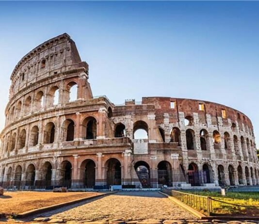 Campanha da New Age reduz valor do segundo passageiro em destinos europeus New Age lança promoção para agentes com desconto no segundo passageiro (Foto: Divulgação/New Age)