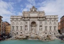 Fontana di Trevi recebe 220 mil visitantes pagantes em Roma Fontana di Trevi arrecadou mais de 435 mil euros no primeiro mês da cobrança de ingresso (Foto: Divulgação)