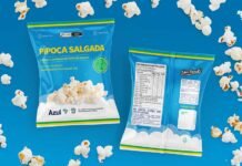 Azul inclui pipoca salgada no serviço de bordo em voos Azul começou a distribuir pipoca salgada em voos selecionados (Foto: Divulgação)