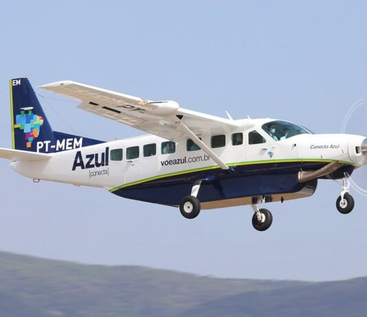 Azul Conecta abre vendas de voos para 10 cidades de Santa Catarina Azul Conecta inicia venda de passagens para voos regionais em Santa Catarina (Foto: Luis Alberto Neves)